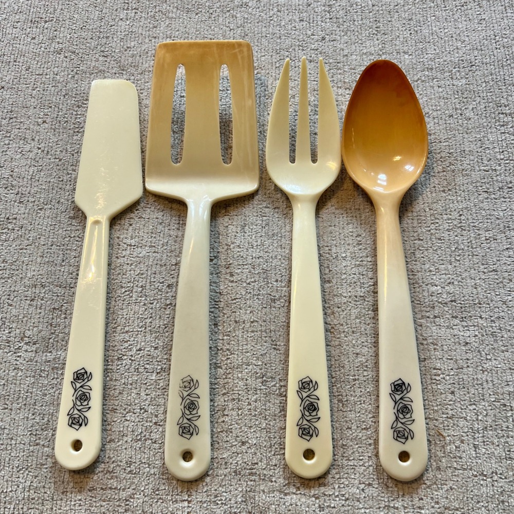 Vintage Cream Melamine Kitchen Utensil Set Black Rose Floral Spatula Spoon Fork